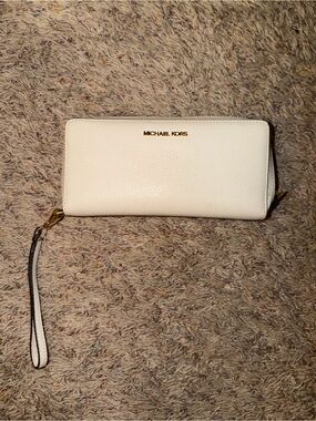 Michael Kors White Zip-Around Wristlet Wallet with Gold Logo